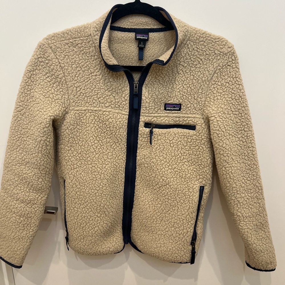 Patagonia kids  Tan Fleece Jacket large 12